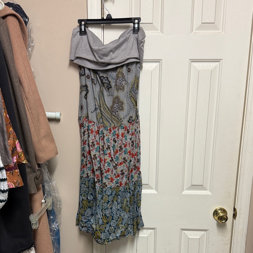 Charlotte Russe Gray Floral Maxi Skirt